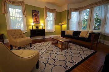 Waypoint House Bed And Breakfast Boyce Exterior photo