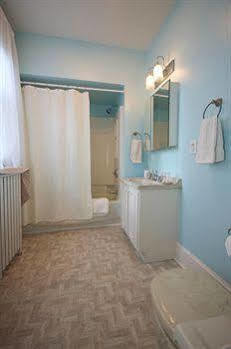 Waypoint House Bed And Breakfast Boyce Exterior photo